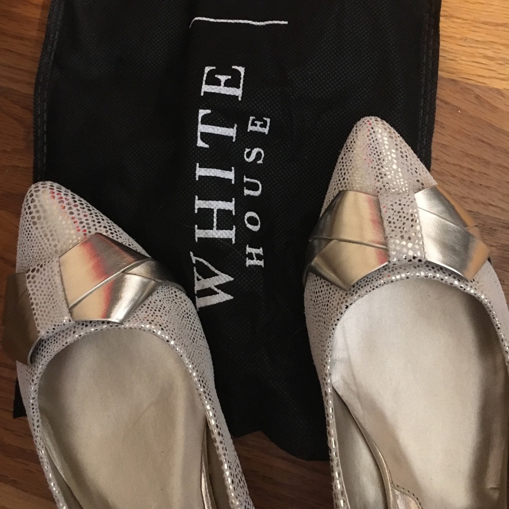 WHBM NWOT gold flats